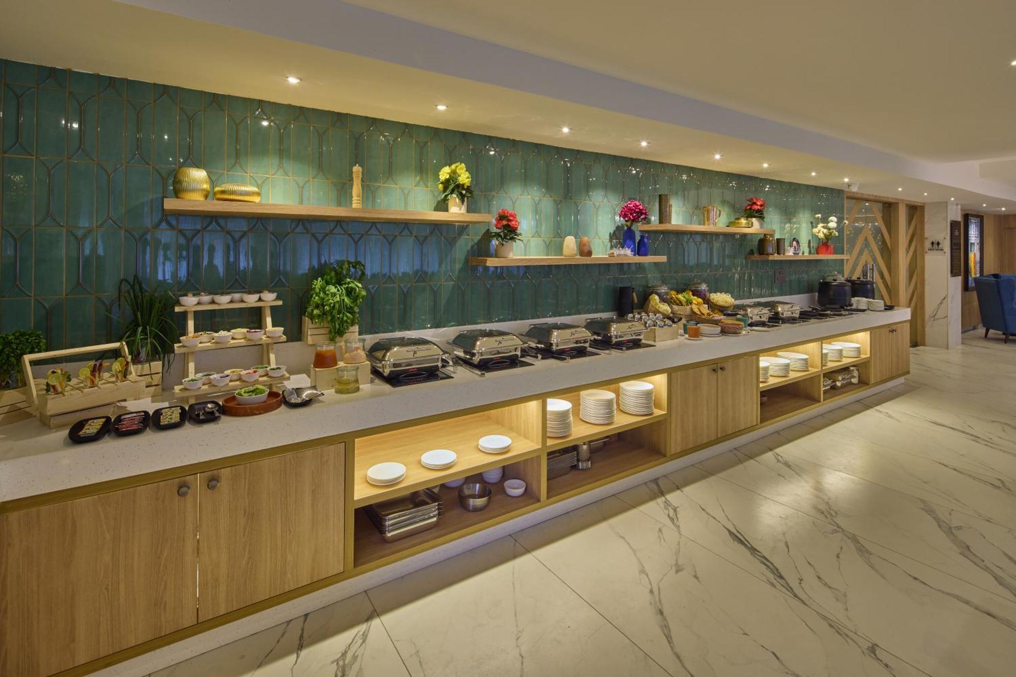 Grand Continent Hebbal A Sarovar Portico Affiliate Hotel Bangalore Buitenkant foto