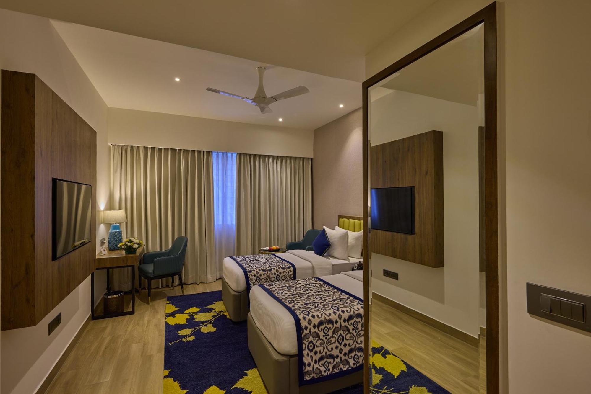 Grand Continent Hebbal A Sarovar Portico Affiliate Hotel Bangalore Buitenkant foto