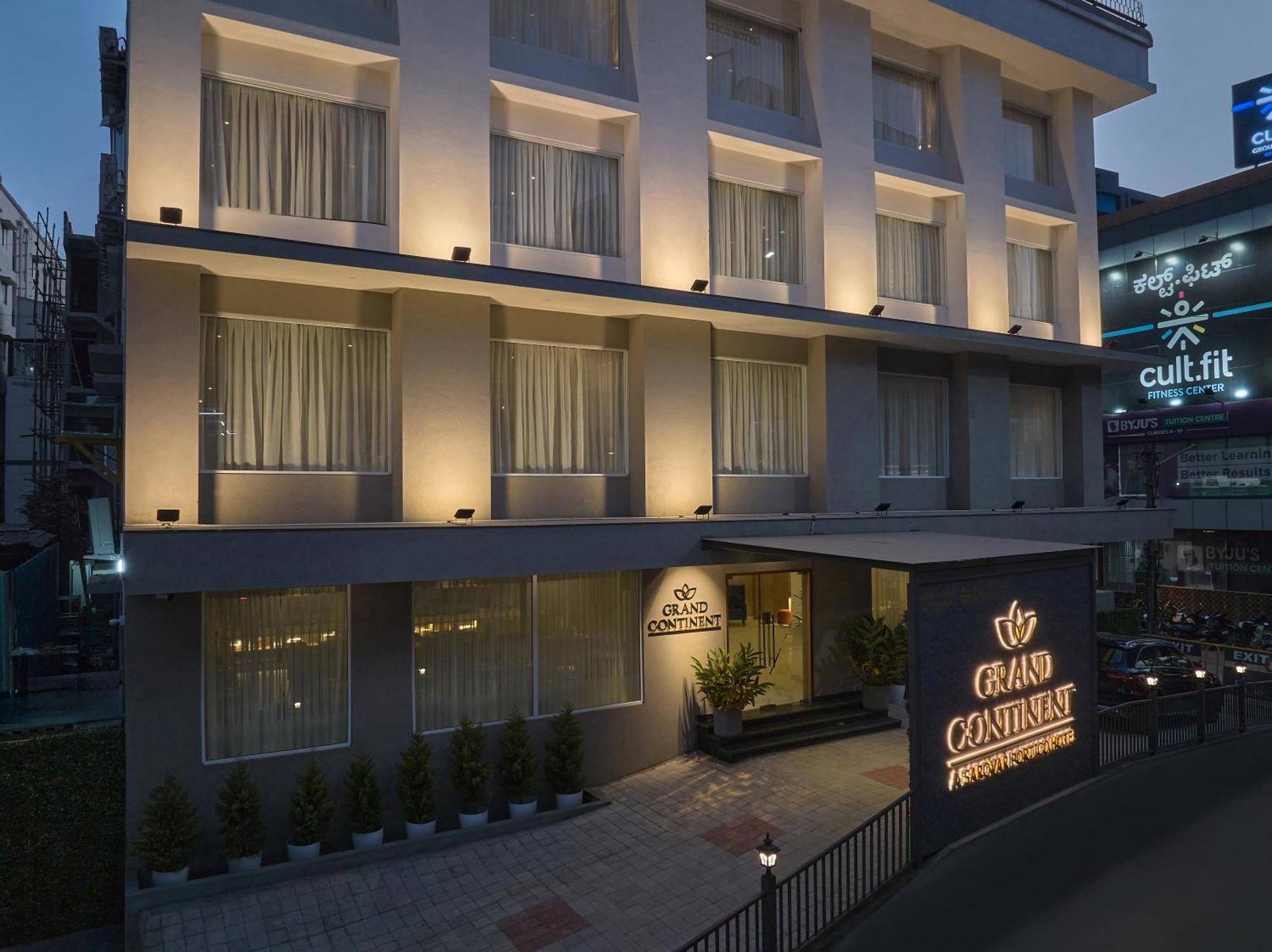 Grand Continent Hebbal A Sarovar Portico Affiliate Hotel Bangalore Buitenkant foto