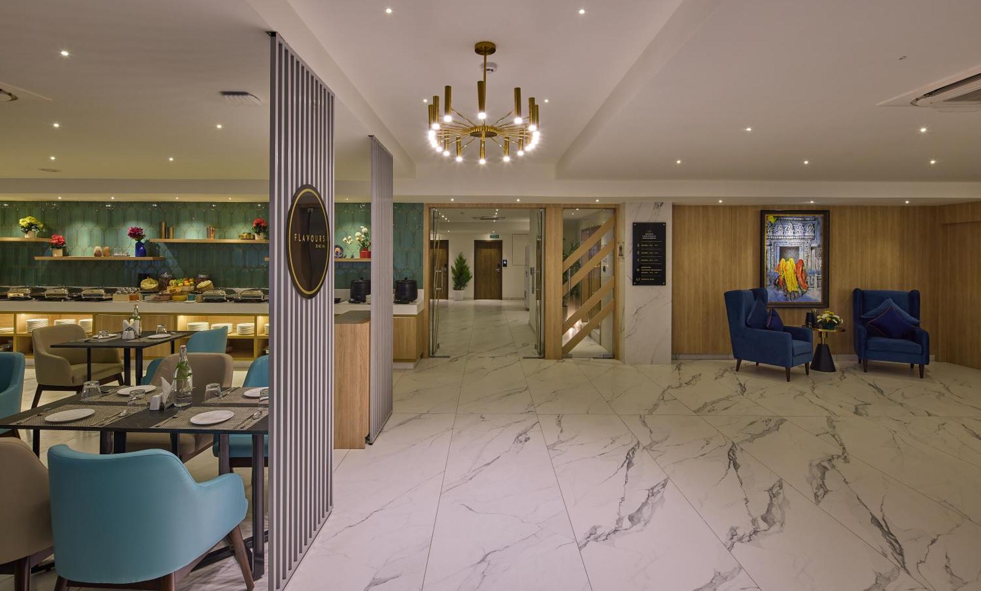 Grand Continent Hebbal A Sarovar Portico Affiliate Hotel Bangalore Buitenkant foto