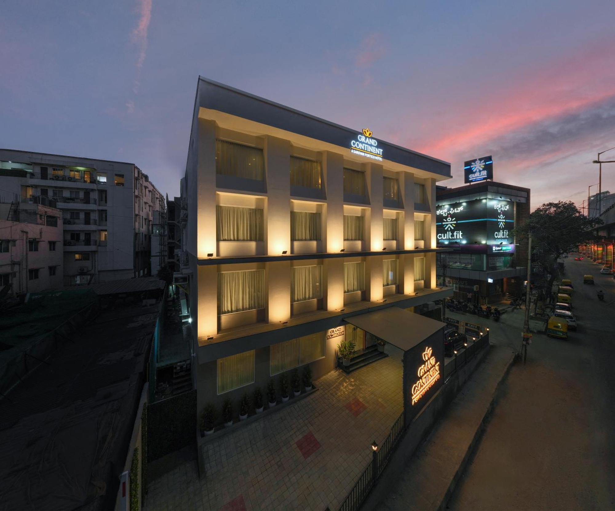 Grand Continent Hebbal A Sarovar Portico Affiliate Hotel Bangalore Buitenkant foto